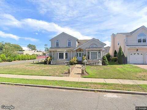 11Th St, WOODMERE, NY 11598