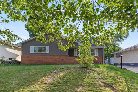 Kennard, SAINT PAUL, MN 55106