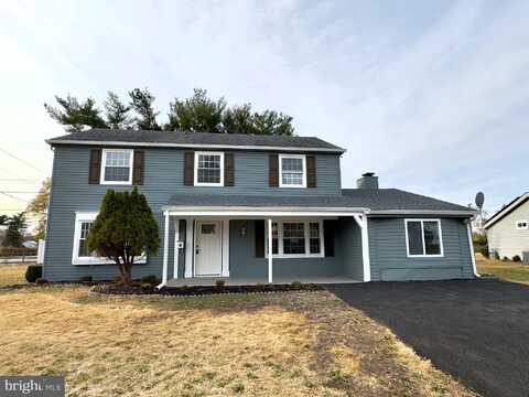 8 STIRRUP LANE, WILLINGBORO, NJ 08046