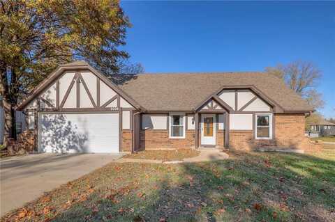 8008 E 130th Street, Grandview, MO 64030