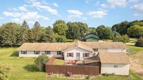 Woodview, LE CENTER, MN 56057