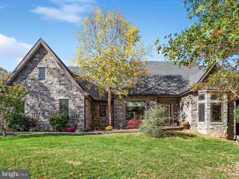 4 CRAZY HORSE RIDGE, HEDGESVILLE, WV 25427