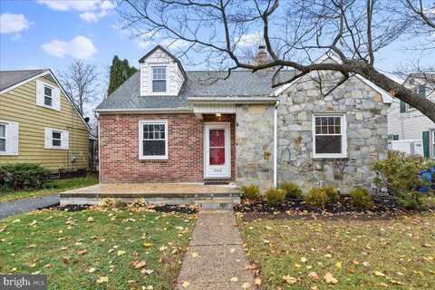 208 WYNWOOD ROAD, YORK, PA 17402