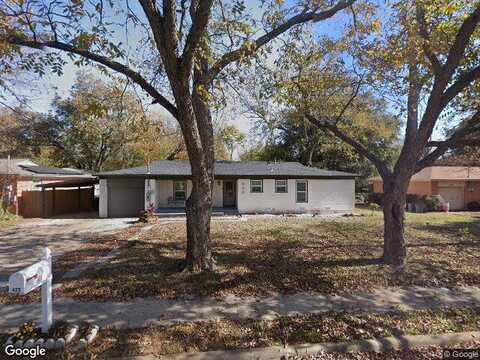 Hurstview Drive, Hurst, TX 76053