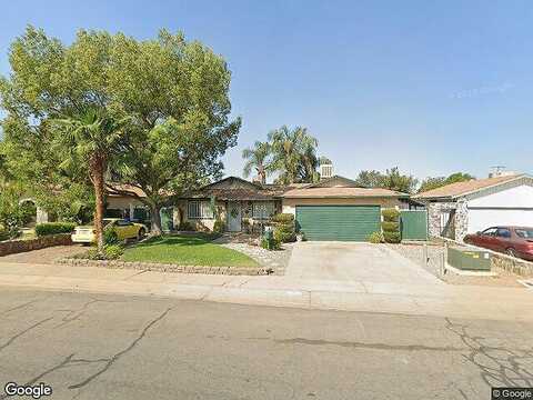 Holly, WOODLAKE, CA 93286