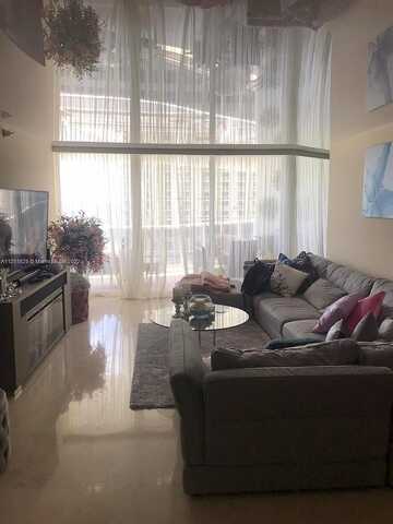 Collins, SUNNY ISLES BEACH, FL 33160