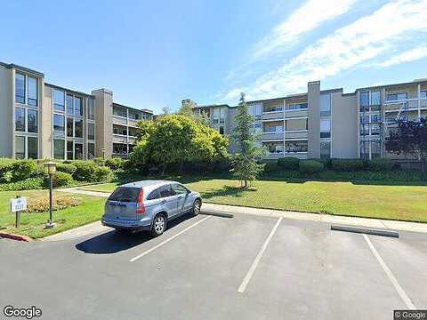 Compass Ln 216, Foster City, CA 94404