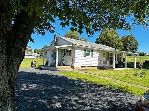 Frantz Road, Brodheadsville, PA 18322