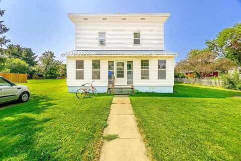 W Madison Street, Spring Green, WI 53588