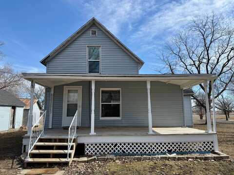 810 Chestnut Street, Blue Rapids, KS 66411