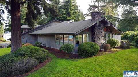 194 Taylor Blvd., Sequim, WA 98382