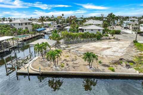 18 Avenida Carita, FORT MYERS BEACH, FL 33931