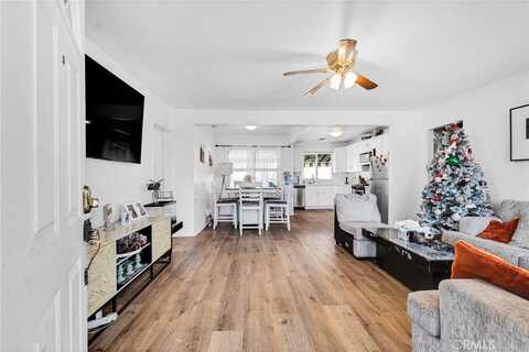 22137 Gault Street, Canoga Park, CA 91303