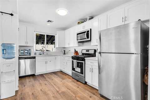 22137 Gault Street, Canoga Park, CA 91303