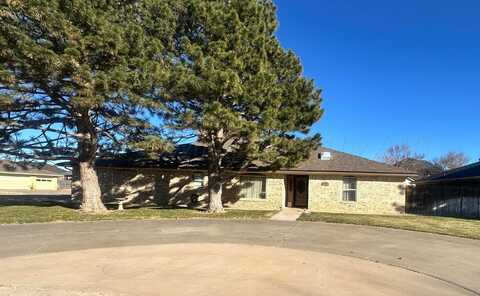 1201 Bennett Drive, Dumas, TX 79029