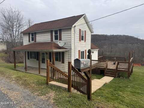 1065 Moss Creek Road, Marsteller, PA 15760