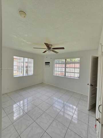 720 E 47th St, Hialeah, FL 33013