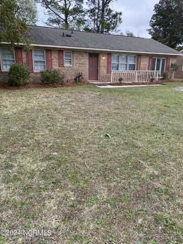 4641 Middlesex Road, Wilmington, NC 28405