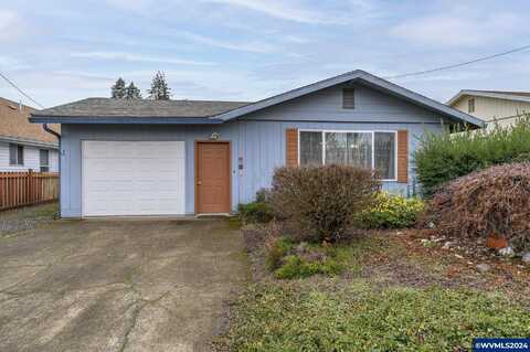 445 SW Pioneer Dr, Willamina, OR 97396