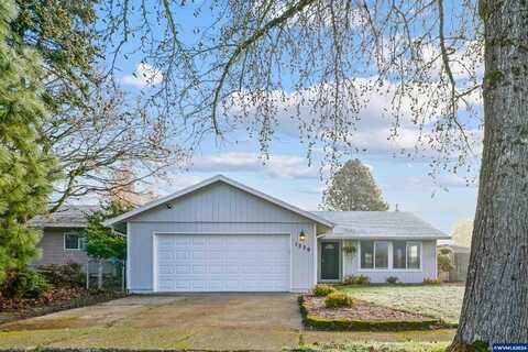 1320 Emmons Dr NE, Salem, OR 97301