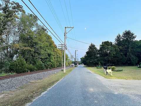 Railroad, FRANKLINVILLE, NJ 08322