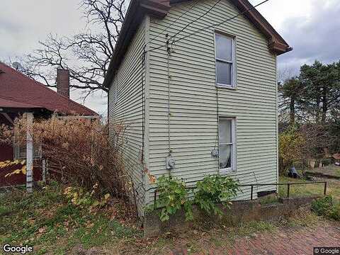 Poplar, BRADDOCK, PA 15104