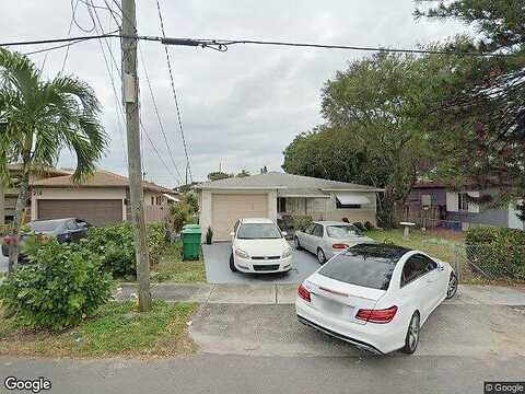 7Th, DANIA, FL 33004