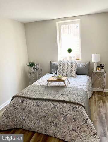 Sylvan, GWYNN OAK, MD 21207