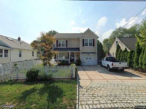 Henry Avenue, STRATFORD, CT 06614