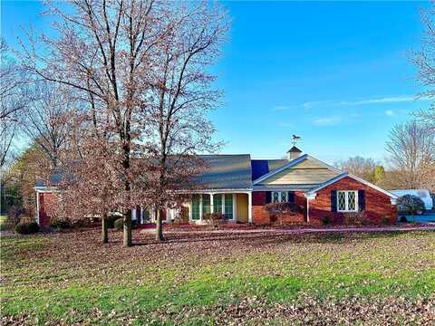 17 Fruitland Dr, Neshannock Twp, PA 16105