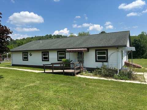 352 C L School Road, Summerville, PA 15864