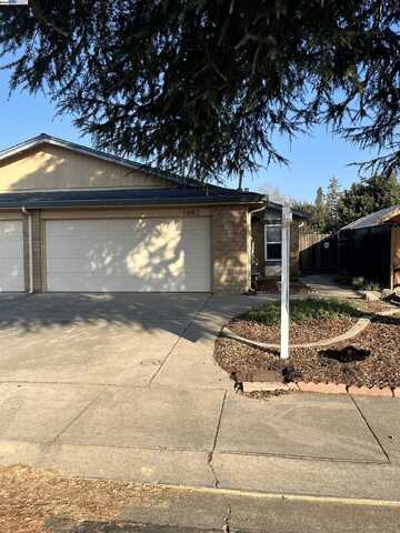 1087 Aspen Dr, Manteca, CA 95336