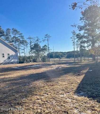 4990 N Hampton Drive SE, Southport, NC 28461