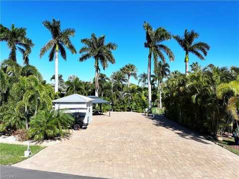 5861 MAPLEWOOD, FORT MYERS, FL 33905