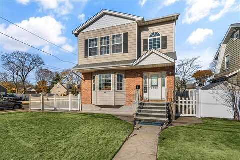 1795 Bedford Avenue, Merrick, NY 11566