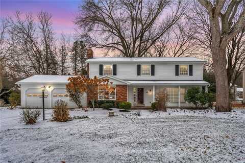 23 Glendower Circle, Pittsford, NY 14534