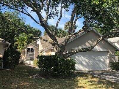 480 10TH PLACE, VERO BEACH, FL 32960