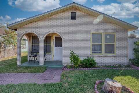 940 Dolores Street, Corpus Christi, TX 78405