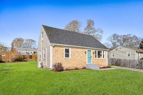 74 Clifton Lane, Centerville, MA 02632