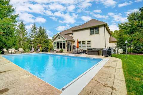 8639 Cavecreek Court, Powell, OH 43065