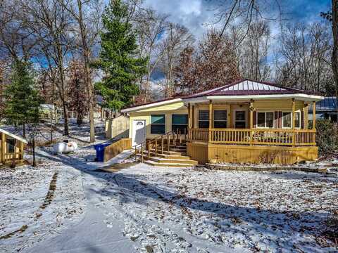 6741 Carpenter, Clare, MI 48625