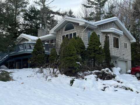 73 Fern Ridge Rd, Tannersville, NY 12485