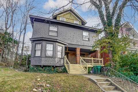 2372 Stratford Avenue, Cincinnati, OH 45219