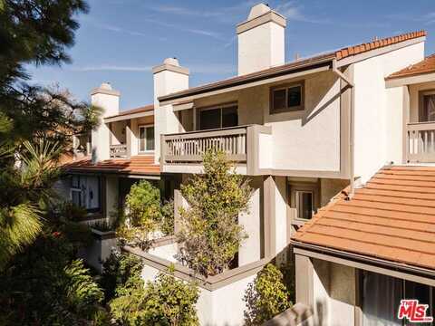 17158 Palisades Cir, Pacific Palisades, CA 90272