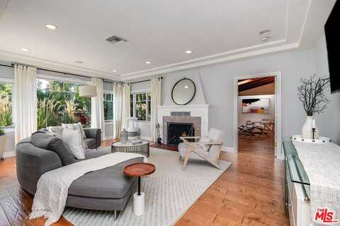 4538 Lemp Ave, Studio City, CA 91602