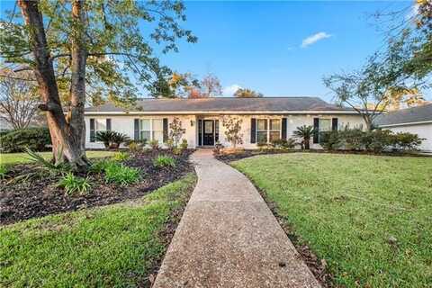 1903 CHOCTAW Drive, Alexandria, LA 71301