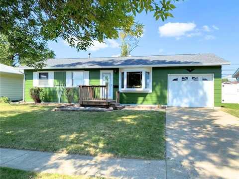 4530 Ford Ave NW, Cedar Rapids, IA 52405