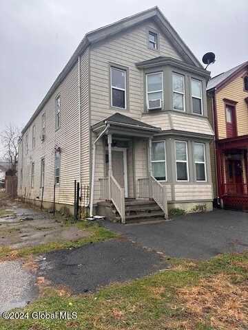 146 6th Avenue, Troy, NY 12180