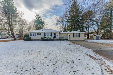 3 Chestnut Lane, Colonie, NY 12110