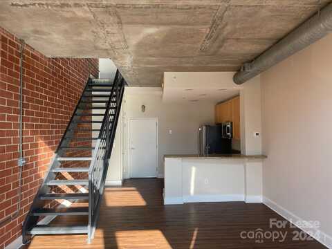 710 W Trade Street, Charlotte, NC 28202